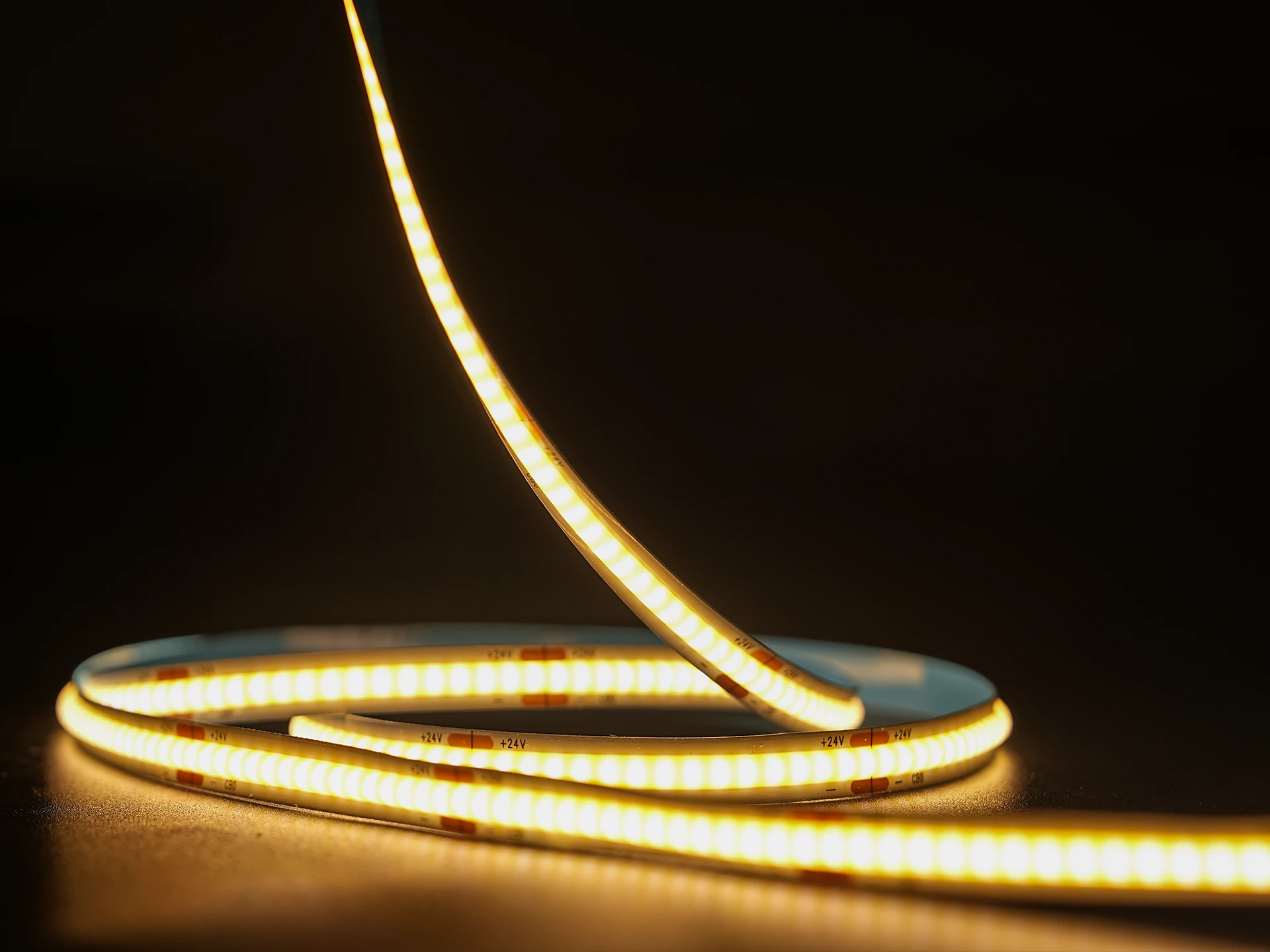ST201 Series, 320LED/M, 10W/M, 1CCT, 50mm CUT, IP54, Single Color LED Strip Light