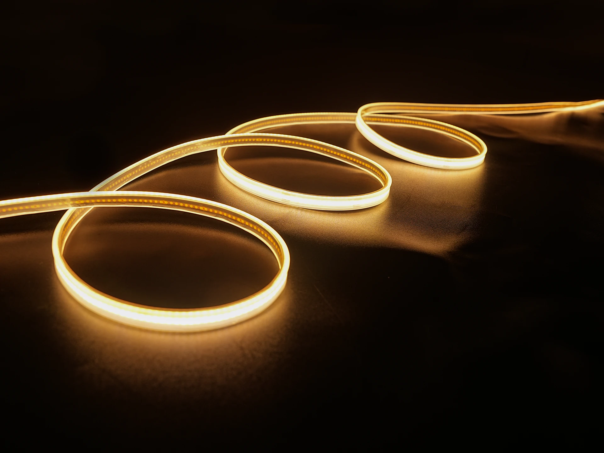 ST201 Series, 320LED/M, 10W/M, 1CCT, 50mm CUT, IP65, Single Color LED Strip Light