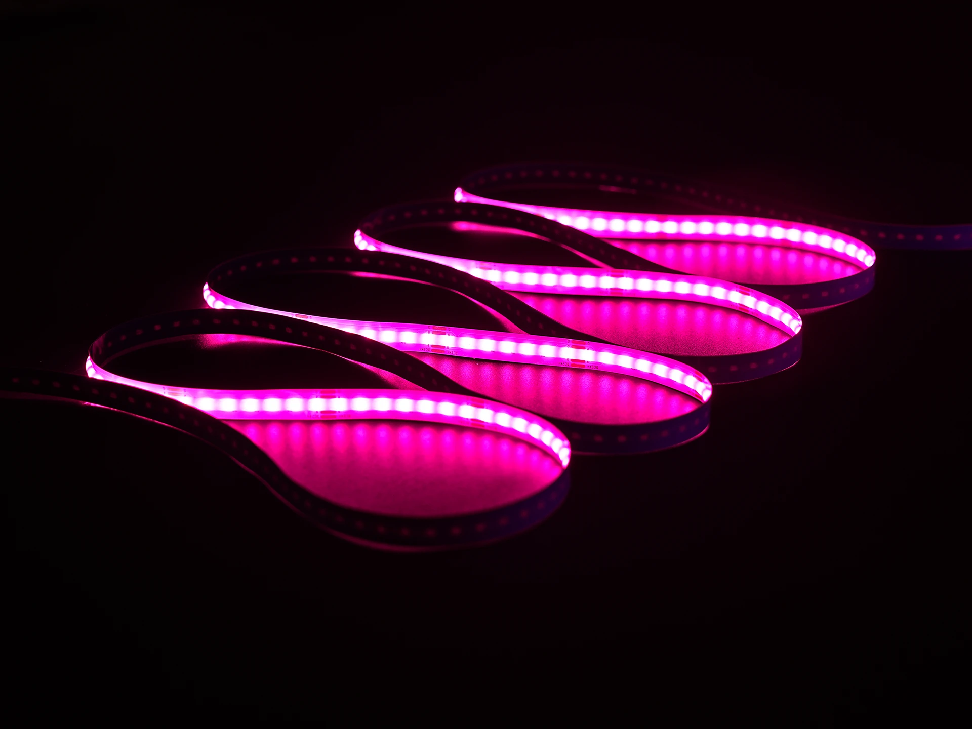 ST207 Series, 840LED/M, 9W/M, RGB, 25mm CUT, IP20, LED Strip Light